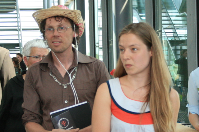 kunst_Flughafen18_06_2008_15_05_21_0507