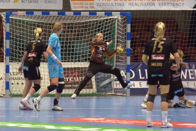 Torfrau Katja Schülke war auch gegen Larvik der gewohnt starke Rückhalt für ihr Team HC Leipzig verliert erstes Hauptrundenmatch der Championsleague