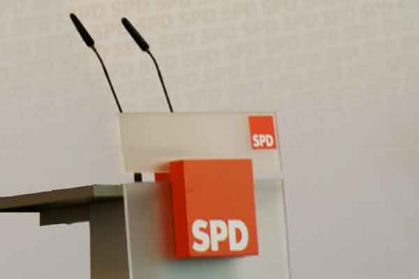 Leipziger SPD-Mitglieder protestieren gegen Annäherung Martin Duligs an Die Linke