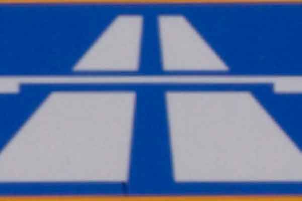 Vorübergehende Sperrung der Autobahnausfahrt Hermsdorf an der A4