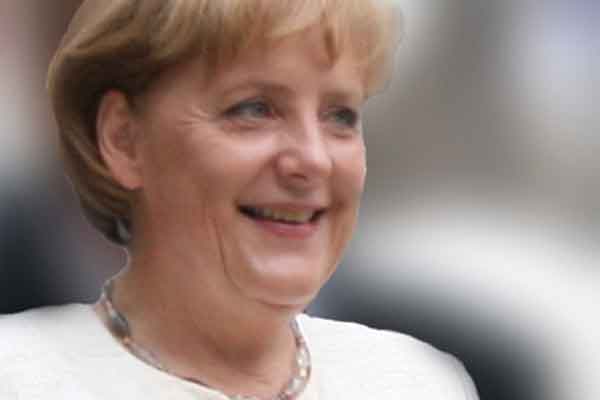 Angela Merkel als CDU-Parteichefin bestätigt