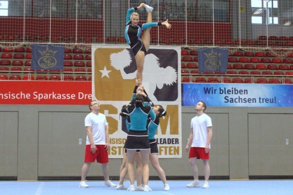 Sächsische Cheerleader trafen sich in Dresden zur Landesmeisterschaft 2012
