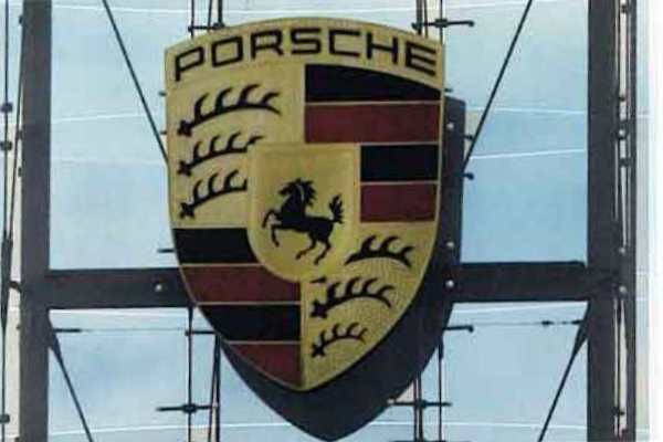 Porsche unterstützt Sportvereine in Sachsen und Baden-Württemberg
