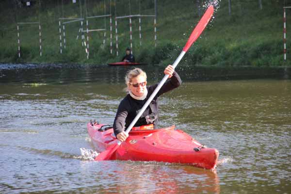 Jakob Stiller gewinnt Duell beim Sparkassen-paddle&run in Leipzig