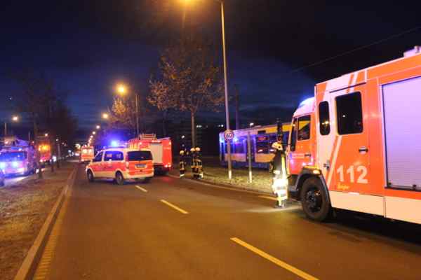 Drei Verletzte bei schwerem Straßenbahnunfall in Leipzig