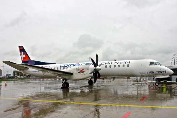 Darwin Airline Maschine - Landeunfall nach Flug von Leipzig nach Paris