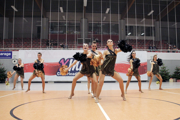 Leipziger auf dem Weg zur Cheerleading-Regionalmeisterschaft Ost - L.E. Dancers