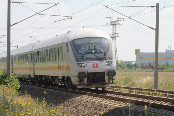 Nächtliche Oberleitungsarbeiten an der Bahnstrecke im Bereich Torgau