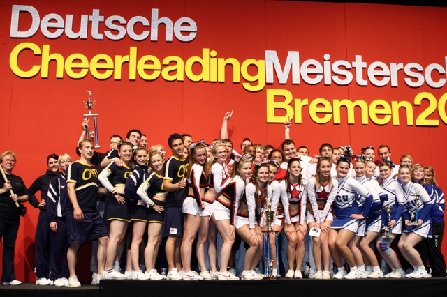 Deutsche Cheerleadingmeisterschaft mit Favoritensiegen und Favoritenstürzen 