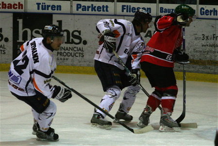 Eishockey-Krimi in Bad Nauheim - Leipzig siegt nach Verlängerung
